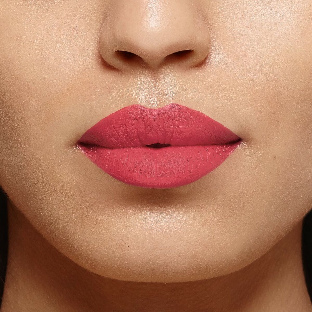 Pintalabios L'Oreal Make Up Color Riche 188-le rose activista Matt-2