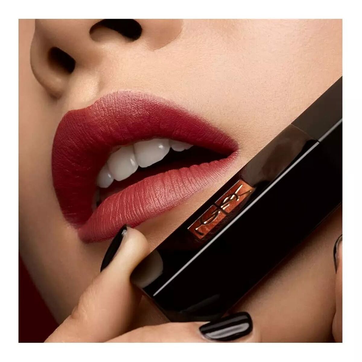 Baume à lèvres Yves Saint Laurent Rouge Pur Couture Le Slim Velvet Nº 302-1
