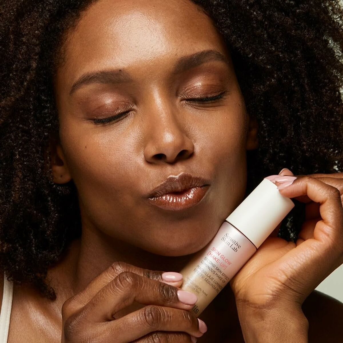 Flüssige Make-up-Basis Sensilis SKIN GLOW Nr. 02 Beige 30 ml-1