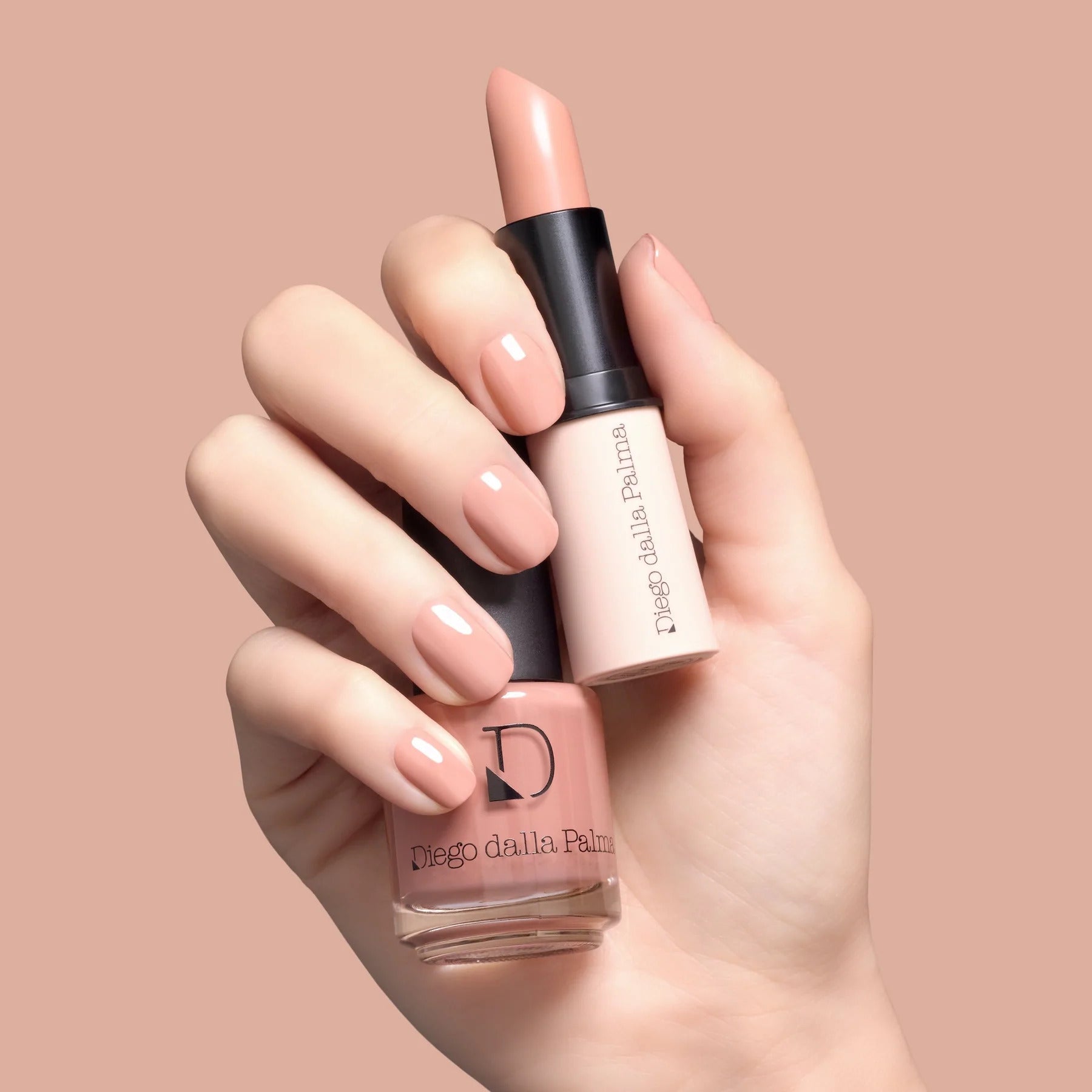Diego Dalla Palma, Makeup Nails, Senza toluene, Copertura completa, Smalto per unghie, 208, Nudo magnetico, 14 ml - Cosmova