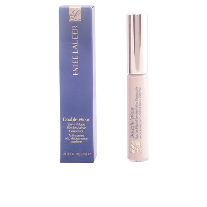 Corrector de desgaste impecable que permanece en su lugar Double Wear #1C-light (frío)