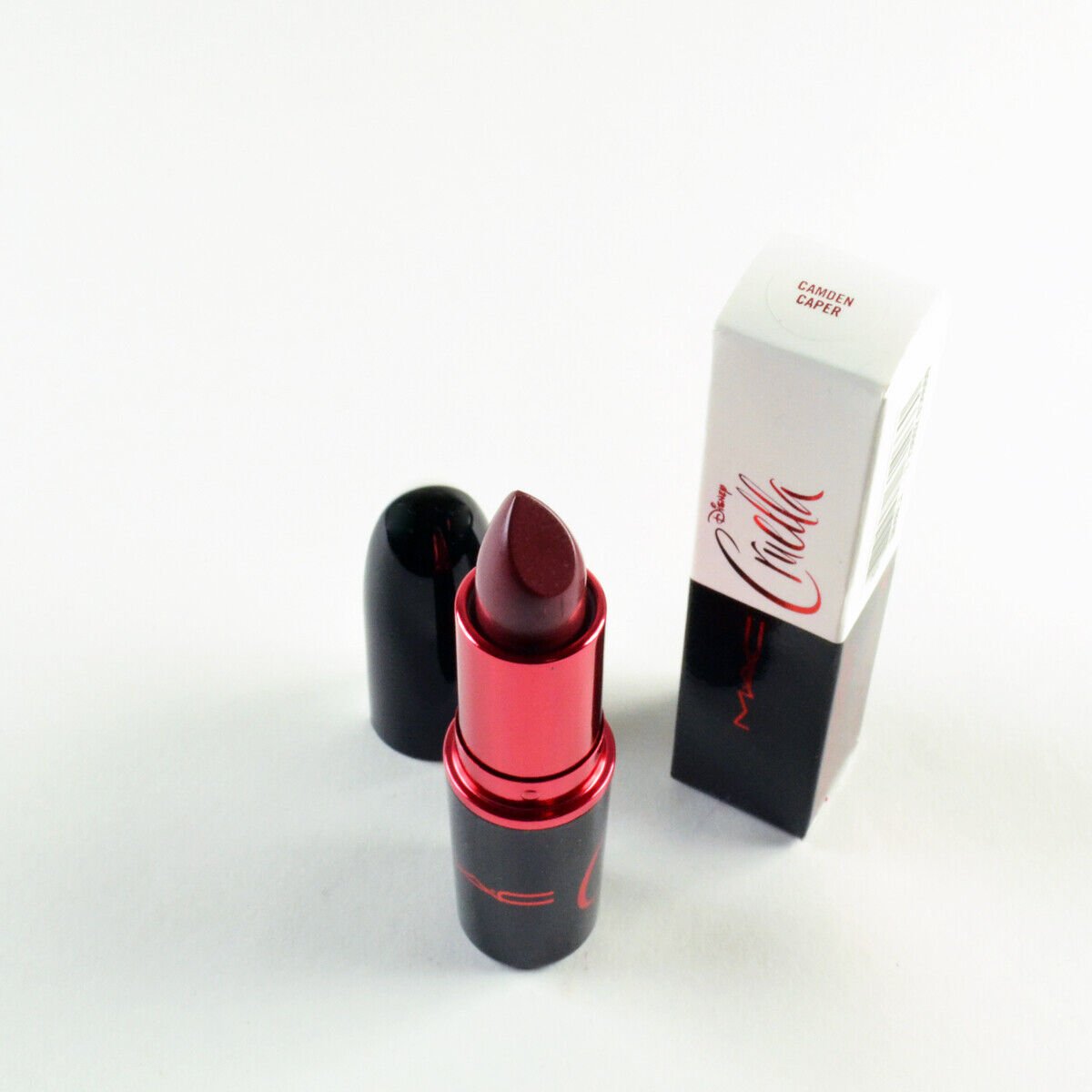MAC, Disney Cruella, Crema opaca, Rossetto cremoso, Camden Caper, 3 g - Cosmova