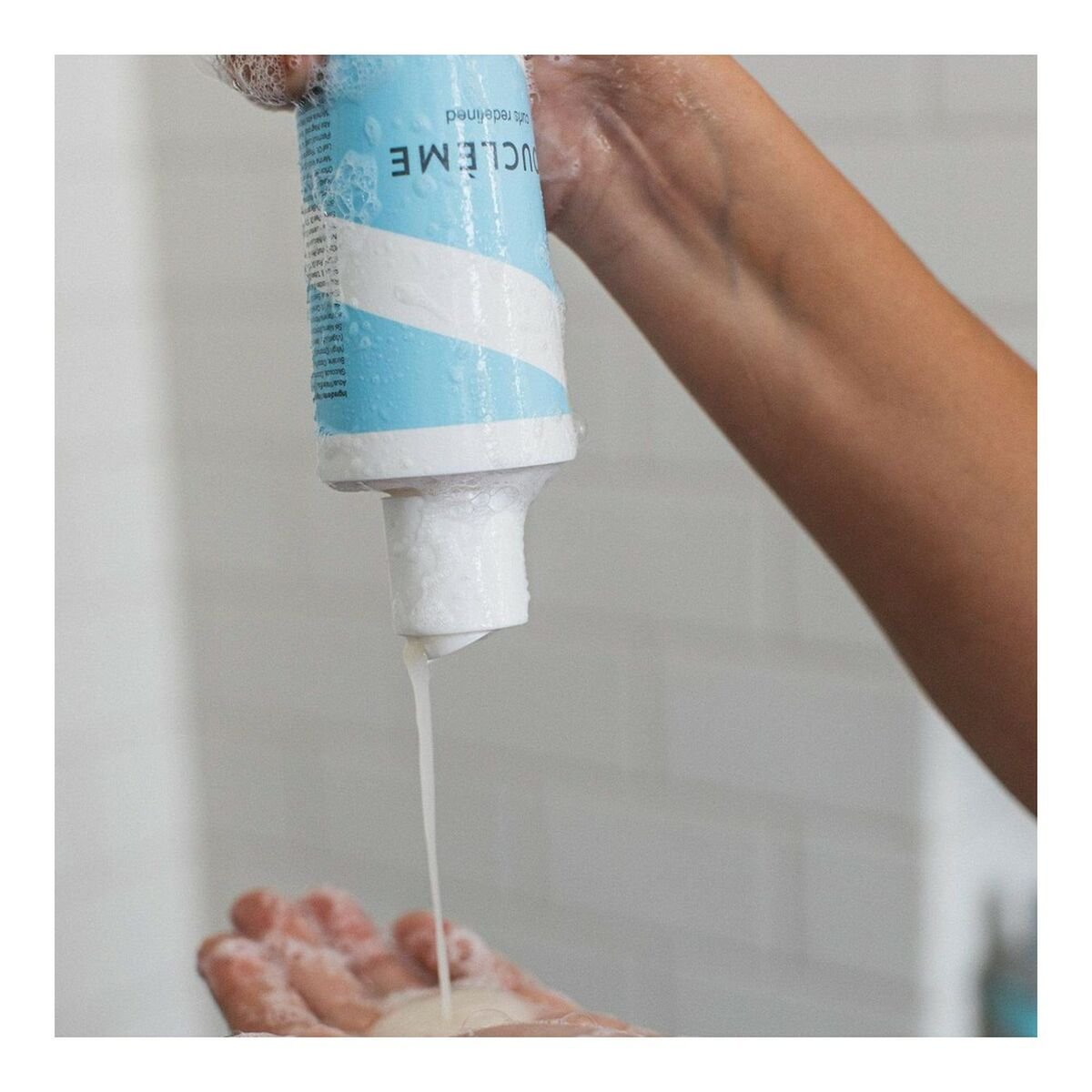 Moisturizing Shampoo Bouclème Curls Redefined 300 ml - Cosmova